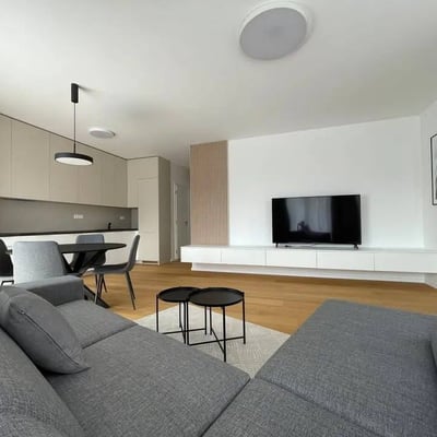 Vermietung einer geräumigen 3-Zimmer-Wohnung, 99 m², Bezirk Dúbravka, Bratislava, Slowakei